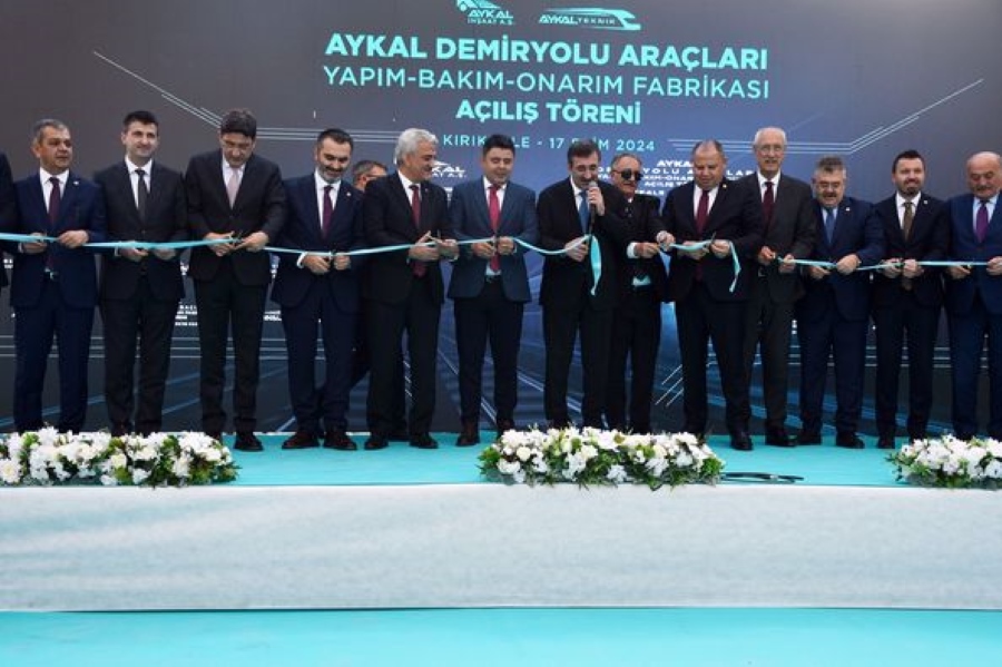 AYKAL DEMİRYOLU ARAÇLARI YAPIM-BAKIM-ONARIM FABRİKASI'NIN AÇILIŞI GERÇEKLEŞTİRİLDİ